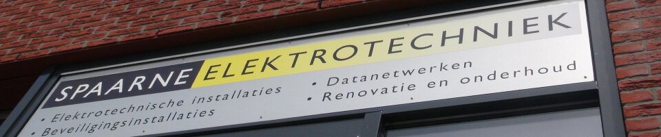 Gevelbord van Spaarne Elektrotechniek: elektrotechnische installaties, beveiligingsinstallaties, datanetwerken, renovatie en onderhoud